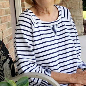 Meet your Posher, Mona